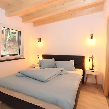 Rofan 227-8 Appartement *